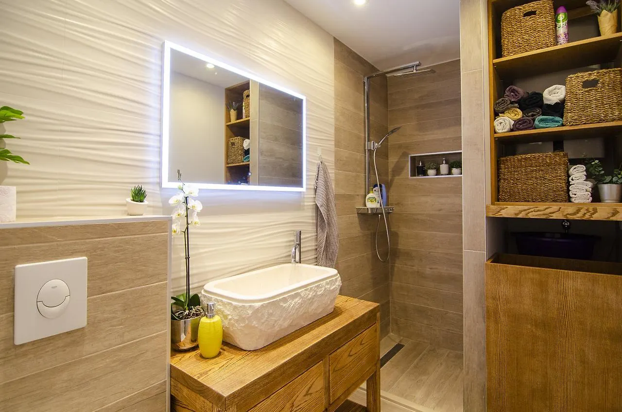 Amazing Luxury Apartment In 스플리트